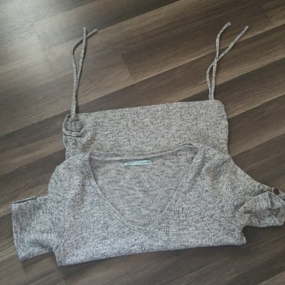 Cute Sweater top.